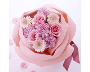 バラの形の花束ペタロ・ローザ「フェミニンピンク」・画像